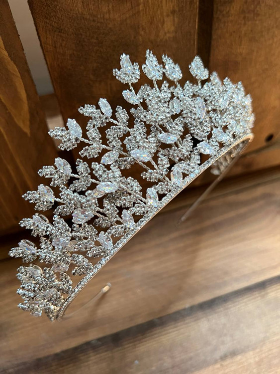 تاج عروس سه بعدی