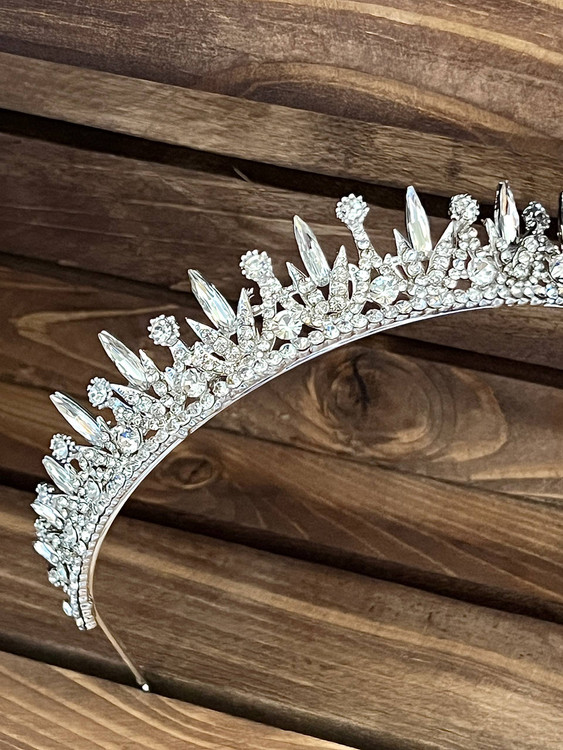 تاج عروس ظریف